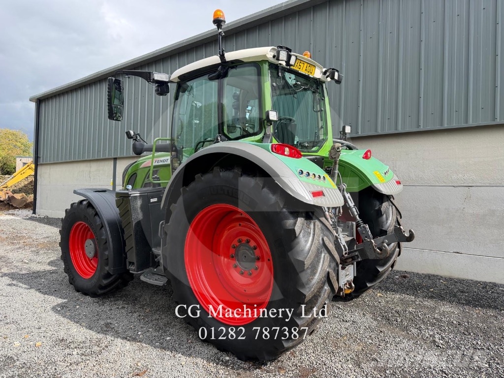Fendt 724 Profi Plus Tractoren