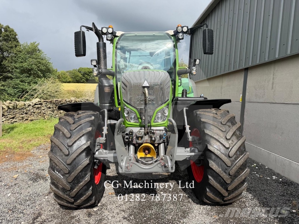 Fendt 724 Profi Plus Tractoren
