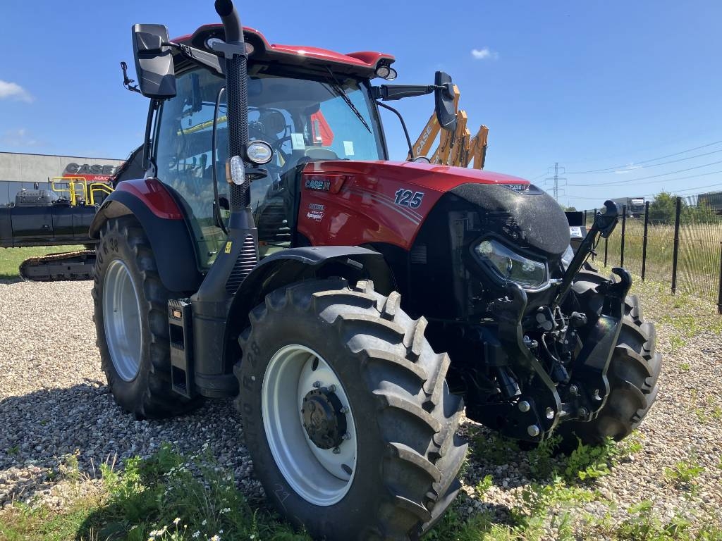 Case IH Maxxum 125 الجرارات