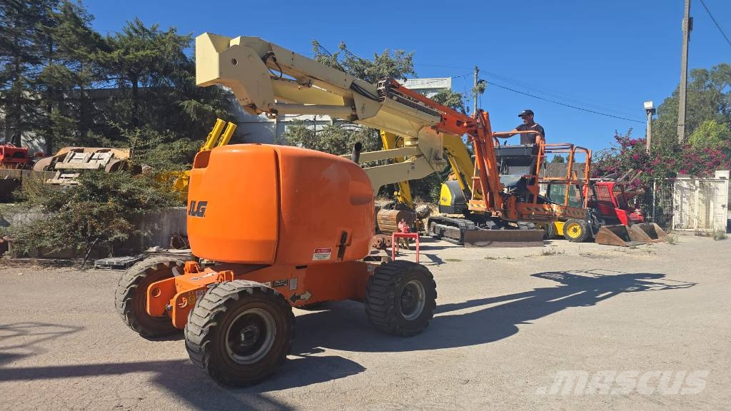 JLG 450 AJ Teleskopiniai keltuvai