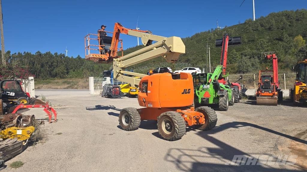 JLG 450 AJ Teleskopiniai keltuvai