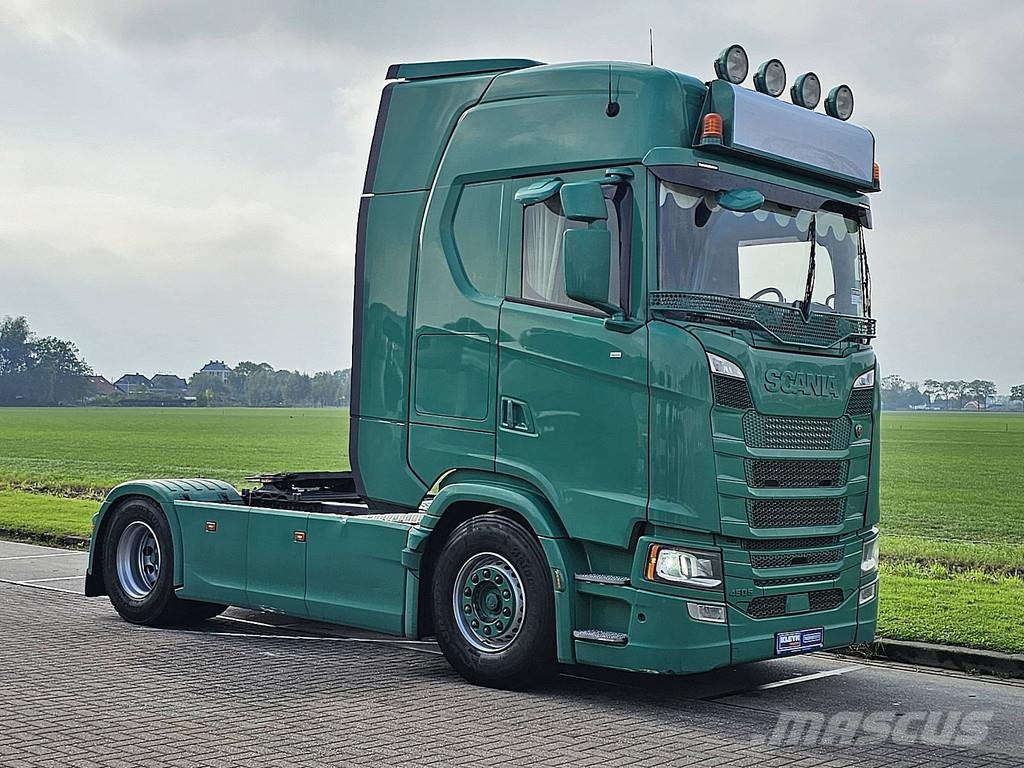 Scania S450 Sattelzugmaschinen