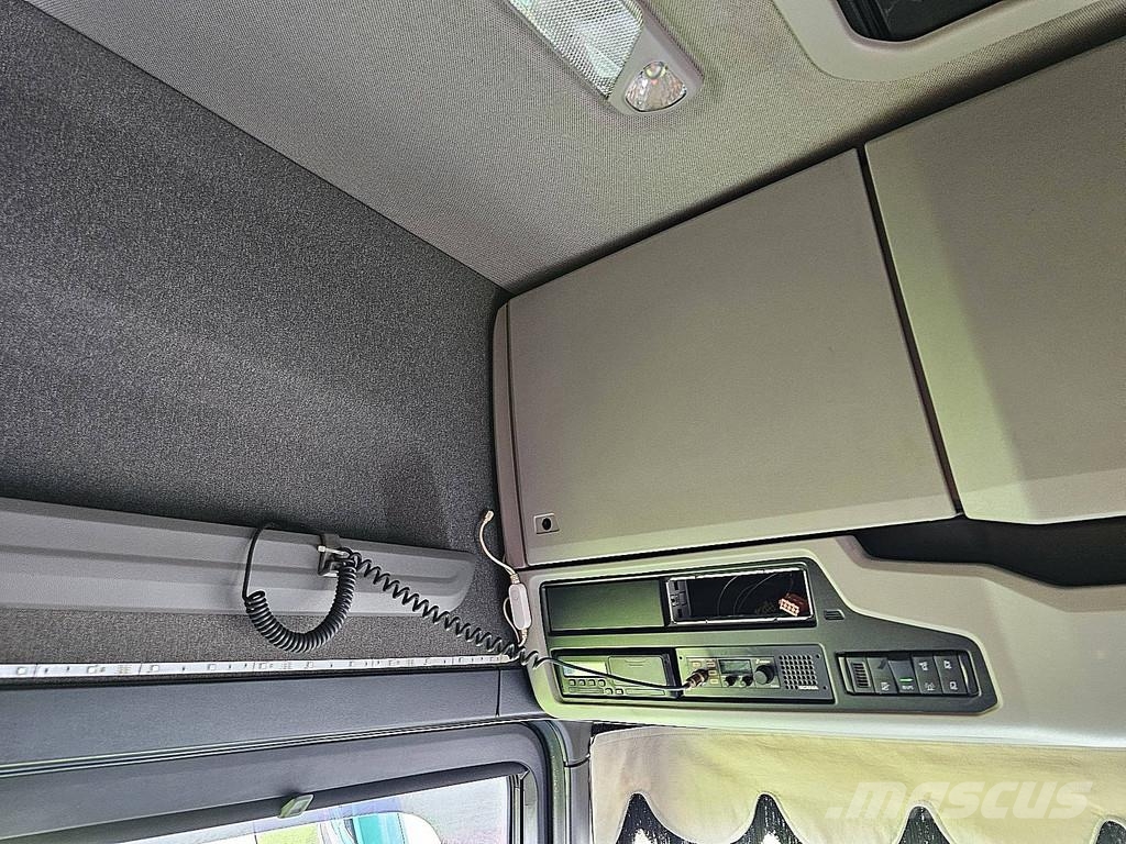Scania S450 Sattelzugmaschinen