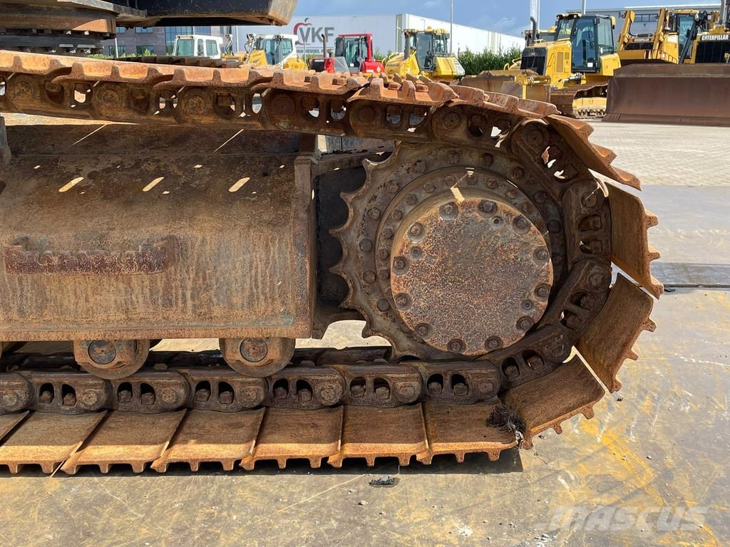 Hitachi ZX210LC-5B Гусеничные экскаваторы