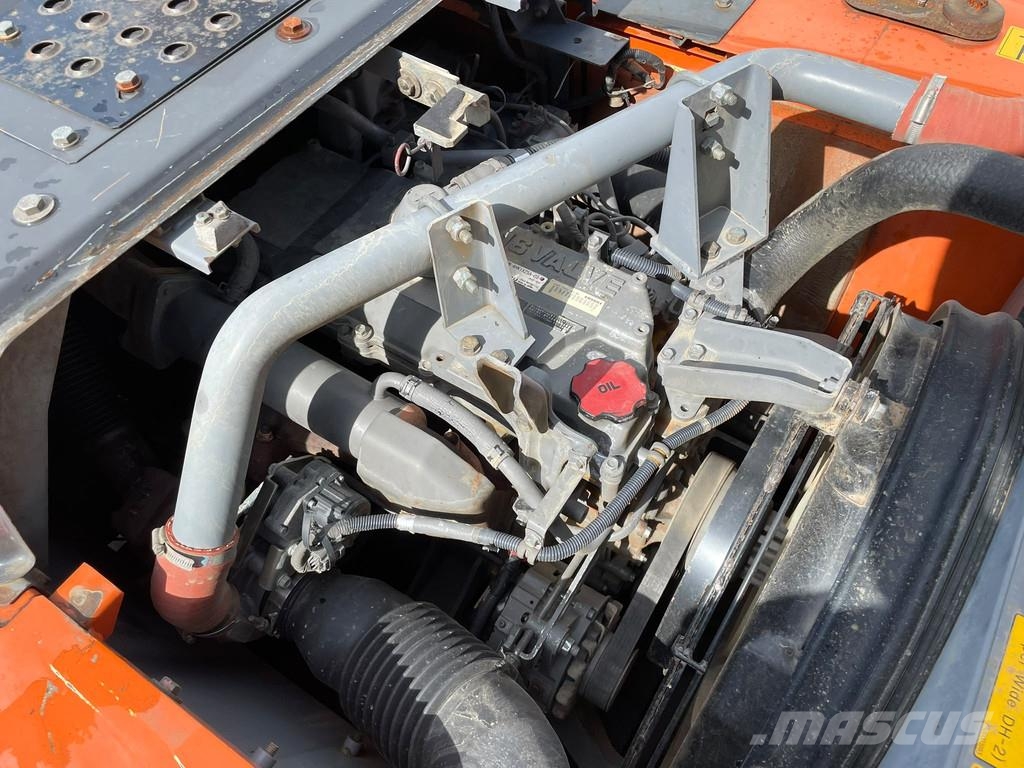 Hitachi ZX210LC-5B Гусеничные экскаваторы