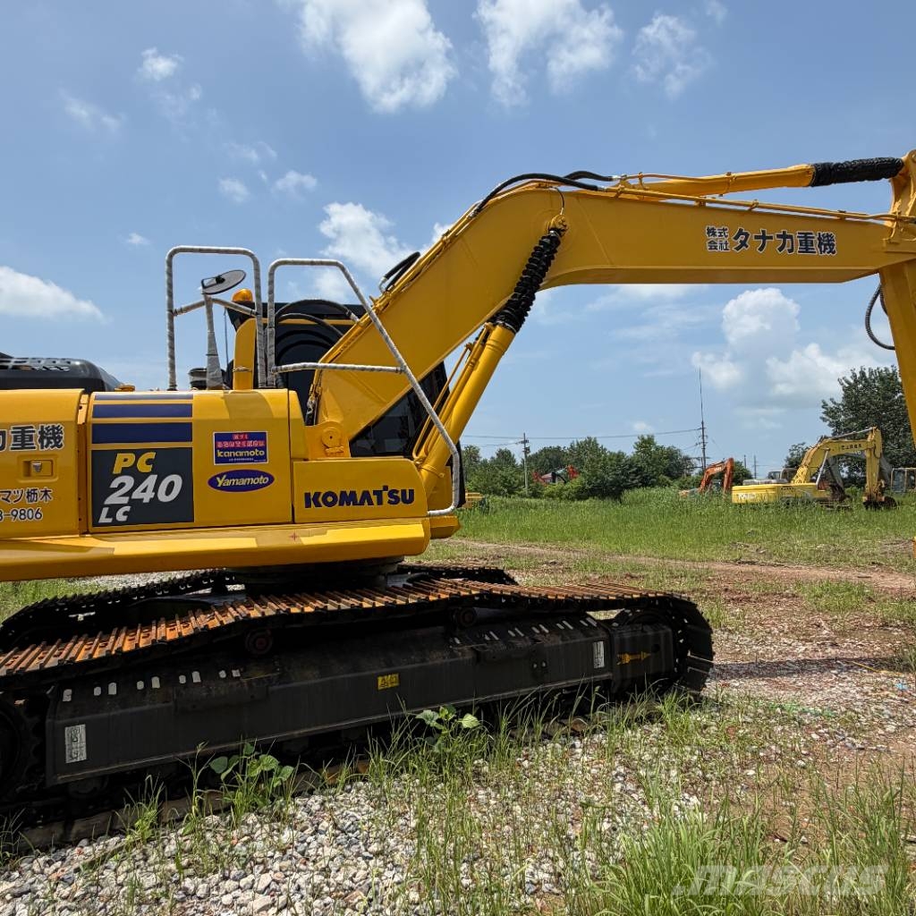Komatsu PC 240 Bagri goseničarji