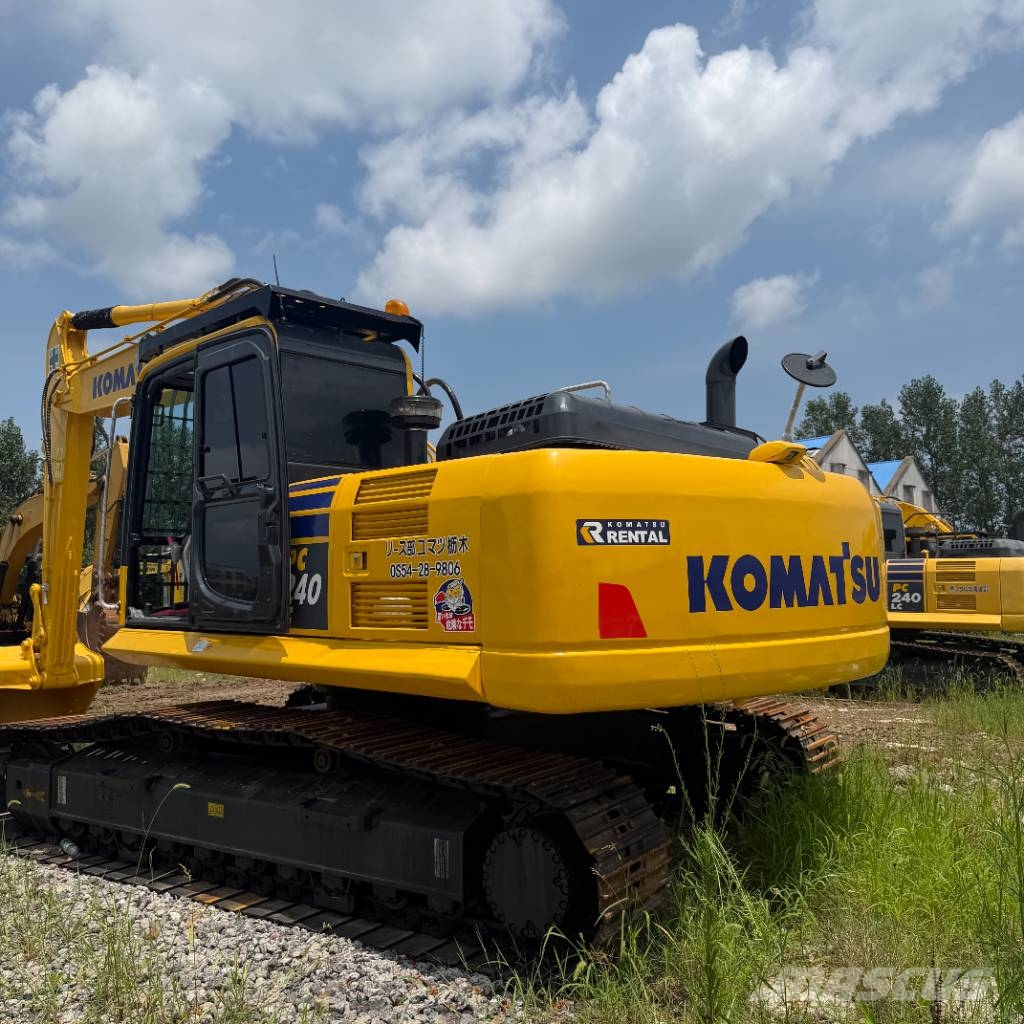 Komatsu PC 240 Bagri goseničarji