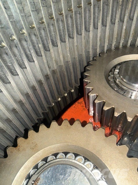Liebherr Fat500/035 used final drive Transmission
