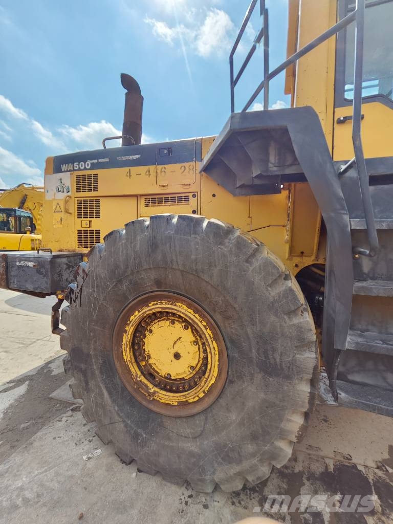 Komatsu WA 500-3 Kolesni nakladalci