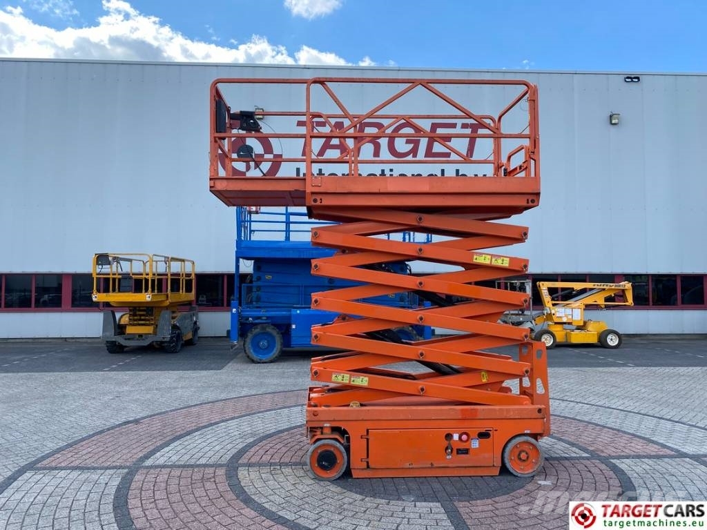 PB Lifttechnik S140-12EC Electric Scissor Work Lift 1380cm Saksilavat