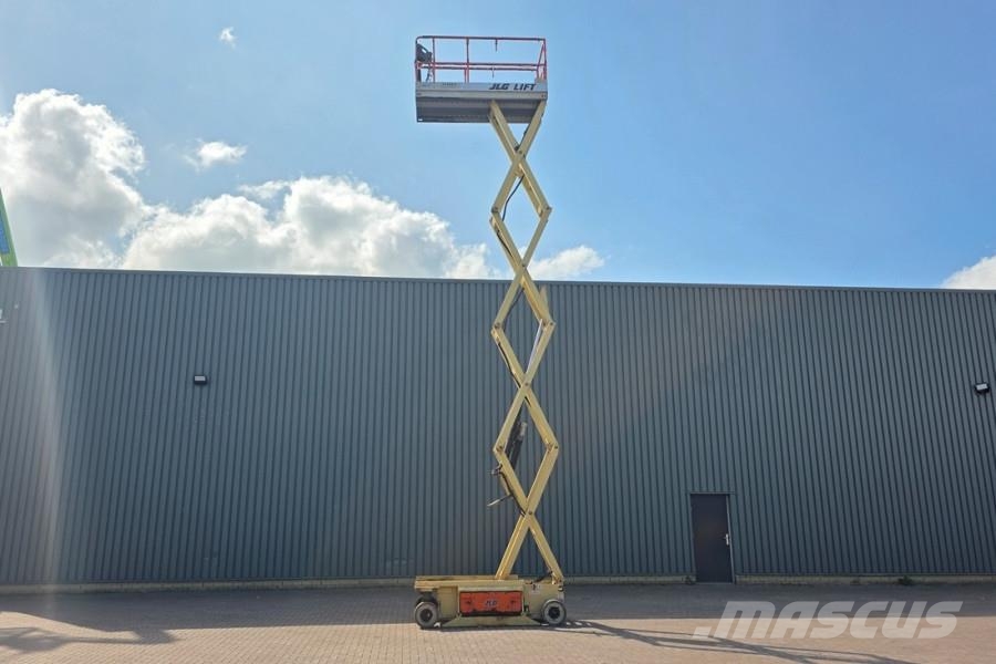 JLG 3246ES Electric, 11.7m Working Height, 320kg Capac Schaarhoogwerkers