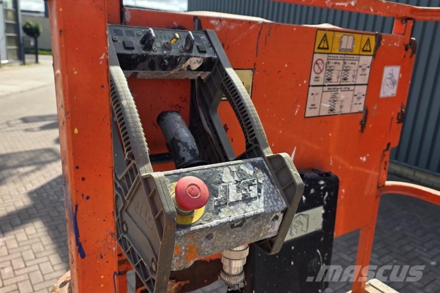 JLG 3246ES Electric, 11.7m Working Height, 320kg Capac Schaarhoogwerkers