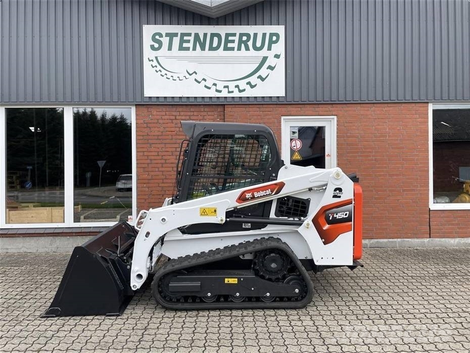 Bobcat T 450 Smykem řízené nakladače