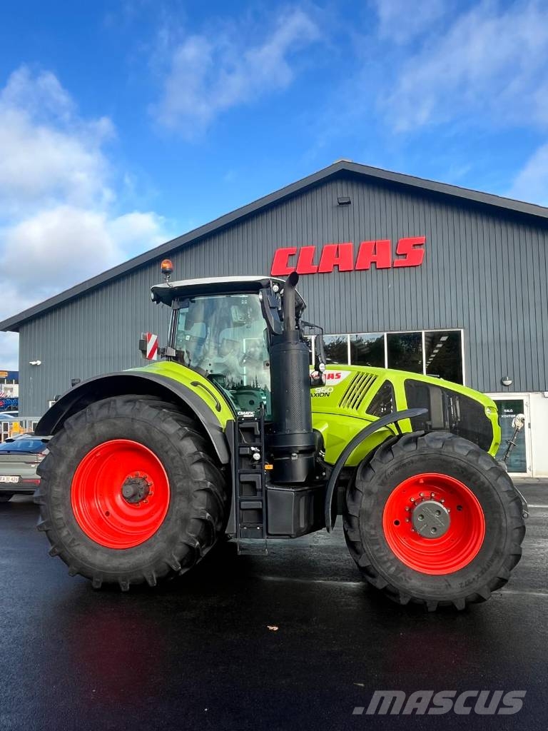 CLAAS AXION 960 CMATIC CEBIS Tractors