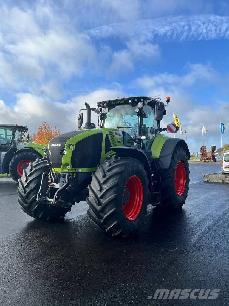 CLAAS AXION 960 CMATIC CEBIS Tractors