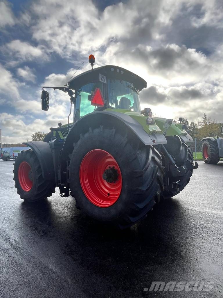CLAAS AXION 960 CMATIC CEBIS Tractors