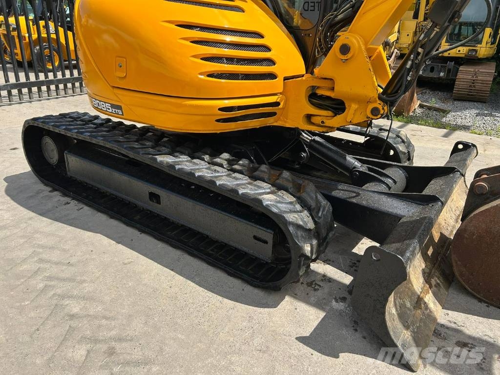 JCB 8085 ZTS Midi-gravemaskiner 7t - 12t