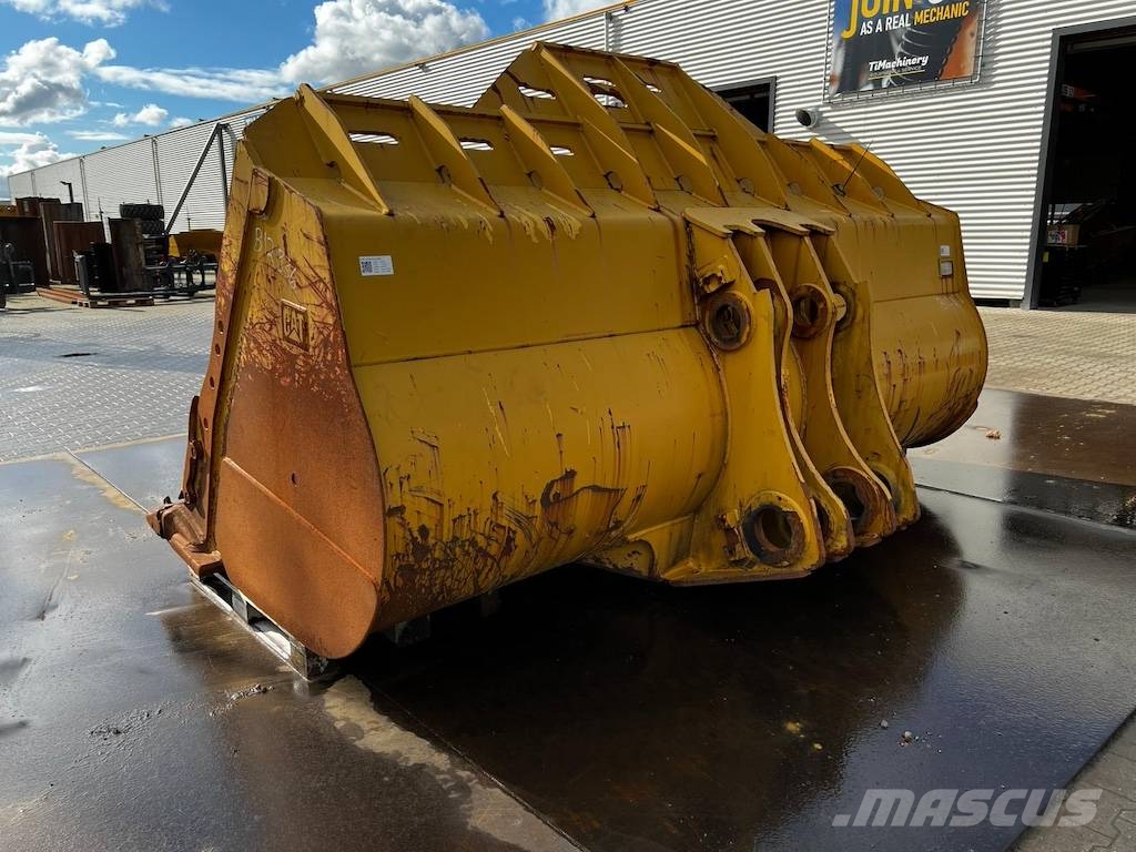 CAT 988H Rockbucket Kausi