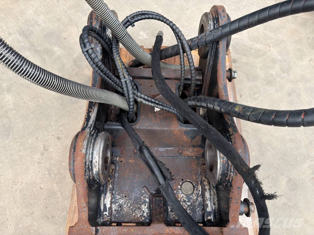 OilQuick OQ70/55 - 329D / 329E / 330F / 330 Quick connectors