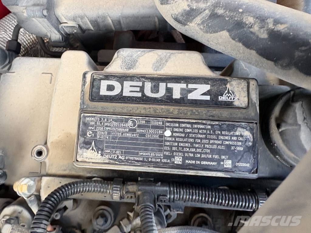Manitou MT 933 مناولات متداخلة