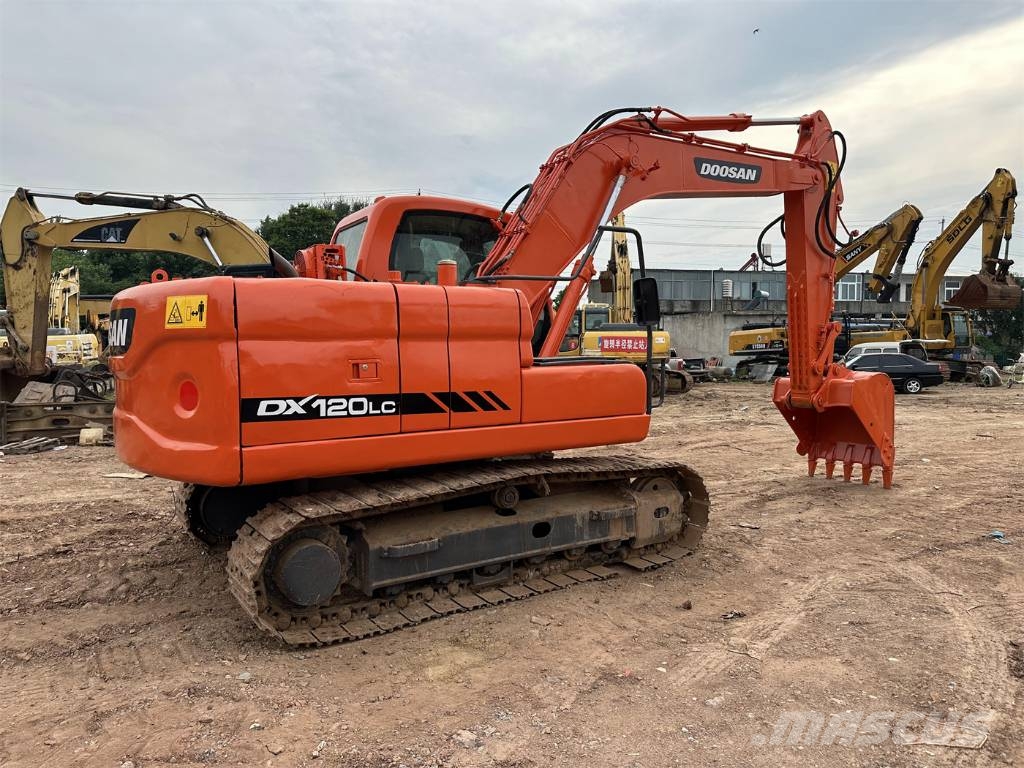 Doosan DX 120 Гусеничні екскаватори