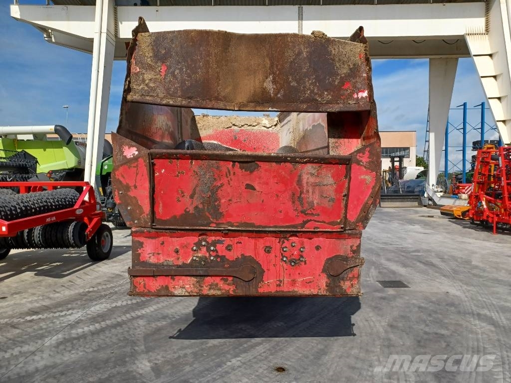 Zago King Feeder 24 mt SD ملقمات خلاط