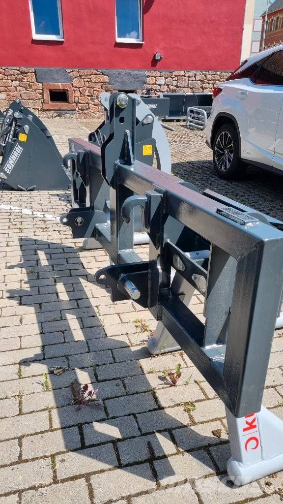 SONAROL Mechaniczny podnośnik do bel Otros accesorios para tractores