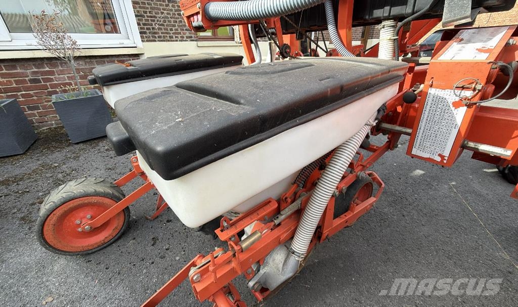 Kuhn Planter 2 مثاقيب