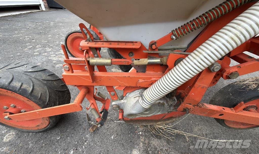 Kuhn Planter 2 مثاقيب