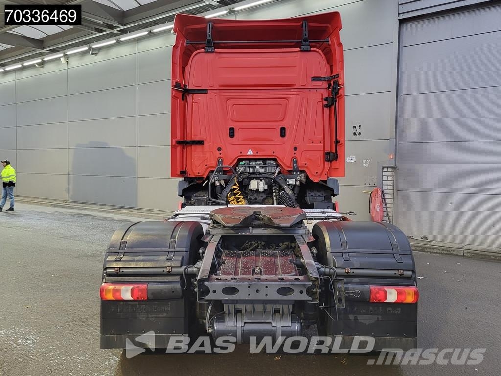 Mercedes-Benz Actros 1840 4X2 StreamSpace Retarder Тягачі