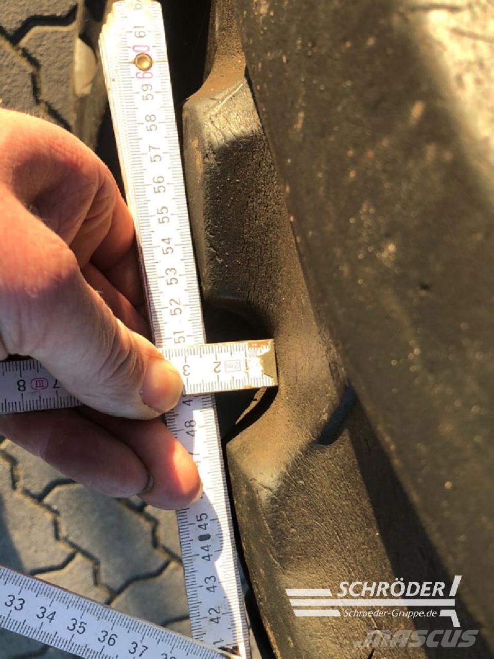 Trelleborg KOMPLETTRÄDER 540/65 R28 + 650/65 R38 Ruedas dobles