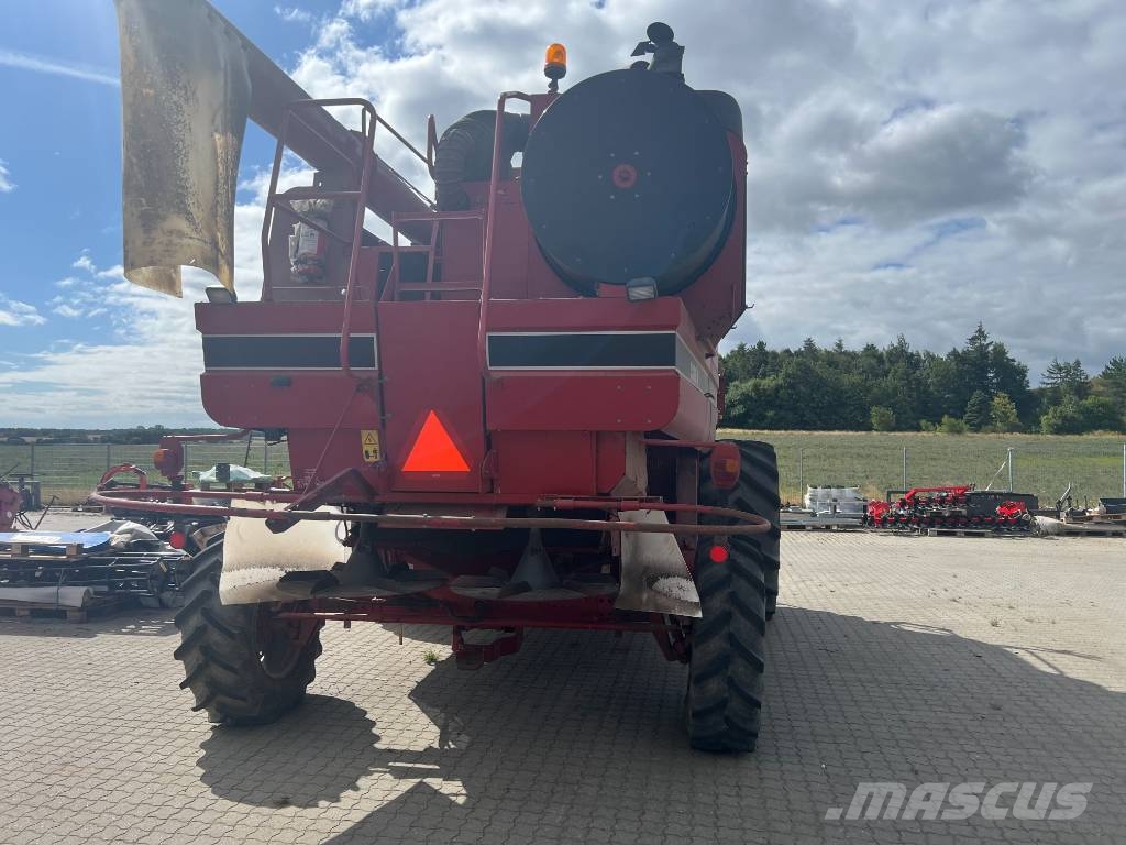Case IH 2388 Mietitrebbiatrici