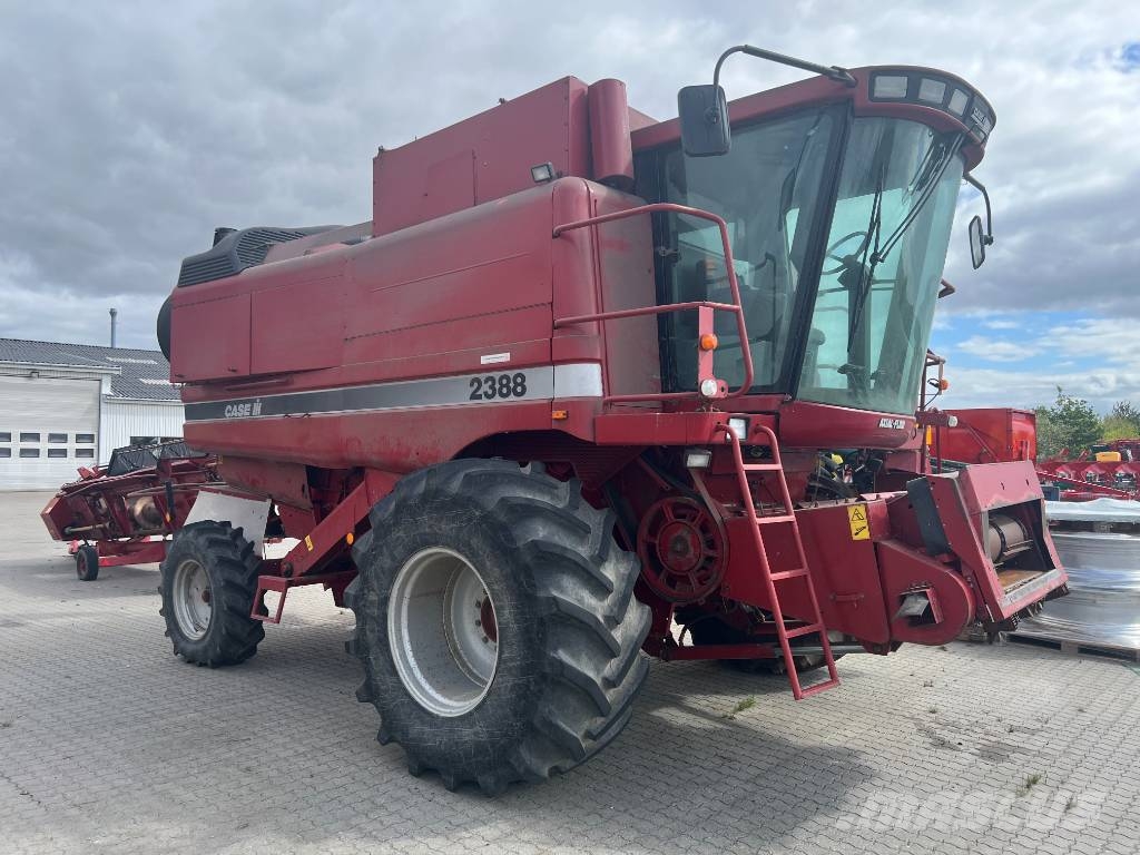Case IH 2388 Mietitrebbiatrici