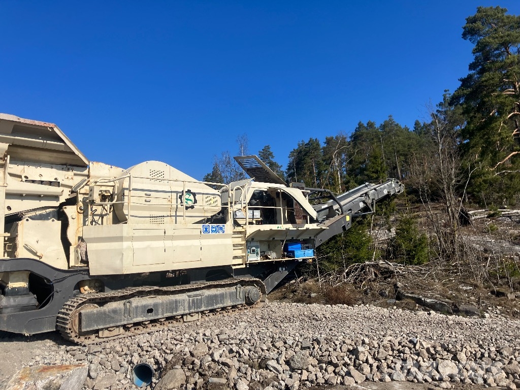 Metso C 116 Trituradoras móviles