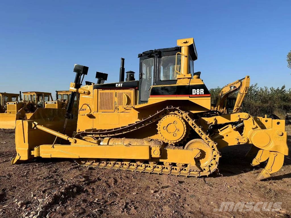 CAT D8R ブルドーザー