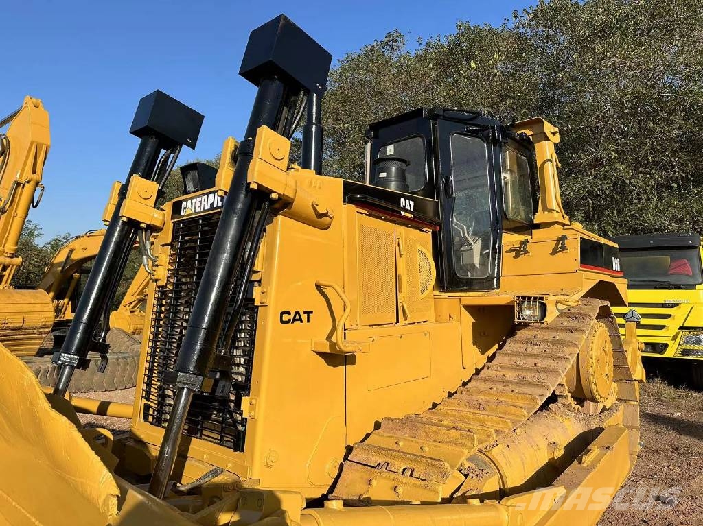 CAT D8R ブルドーザー