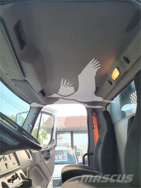 Freightliner BUSINESS CLASS M2 106 건설 장비 - 기타