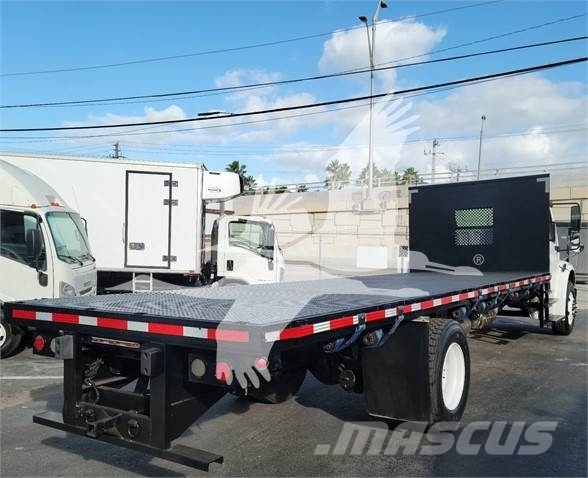 Freightliner BUSINESS CLASS M2 106 건설 장비 - 기타