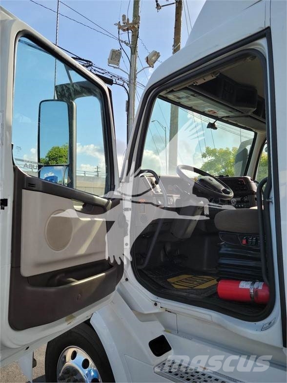 Volvo VNL64T300 Muut koneet
