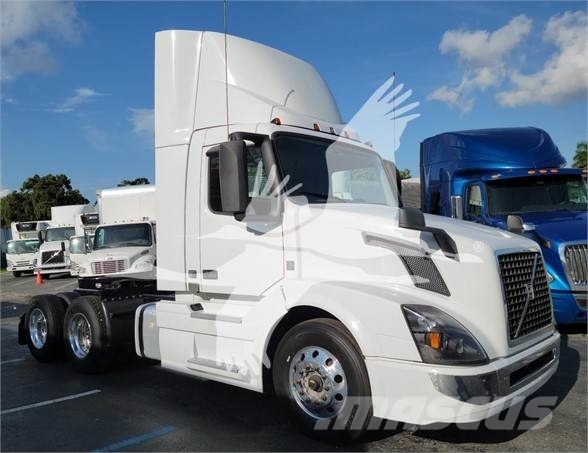 Volvo VNL64T300 Muut koneet
