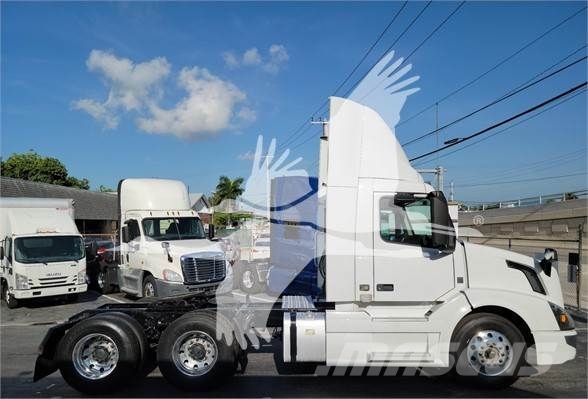 Volvo VNL64T300 Muut koneet