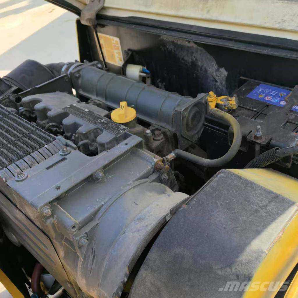 Dynapac CC142 タンデムローラ