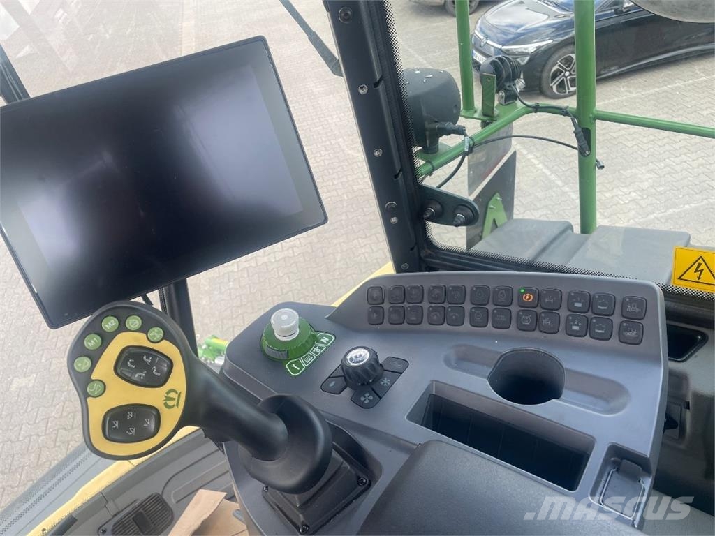 Krone BiG X 630 *865 Trommelstunden* Kombajni za stočnu hranu