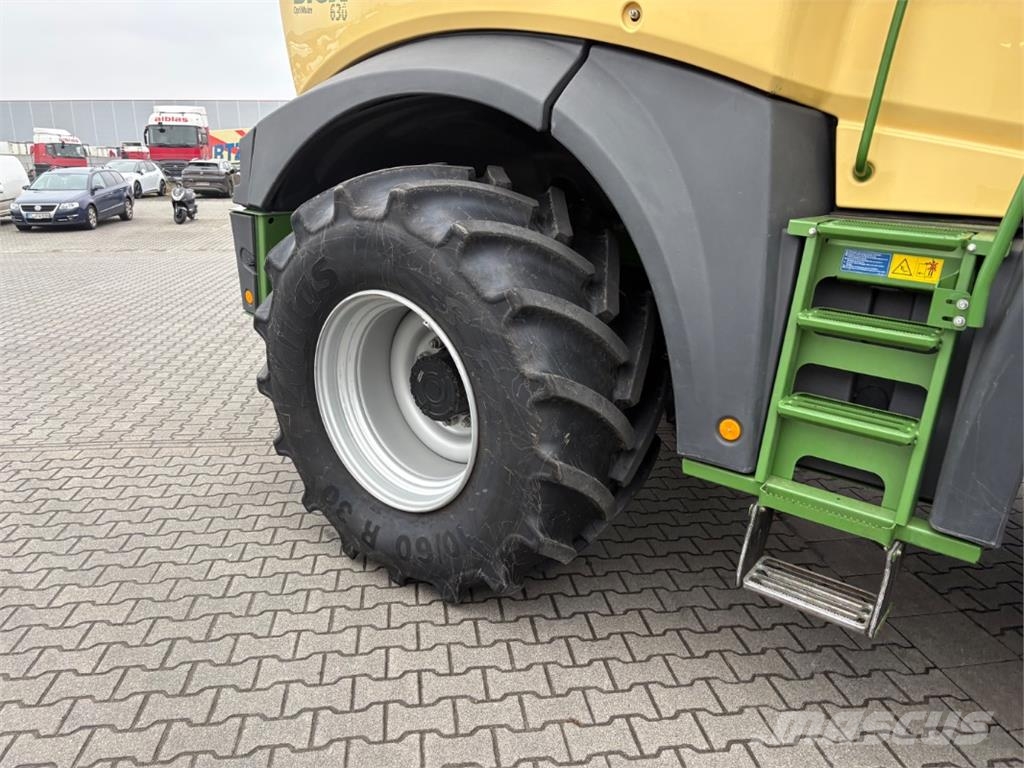 Krone BiG X 630 *865 Trommelstunden* Kombajni za stočnu hranu