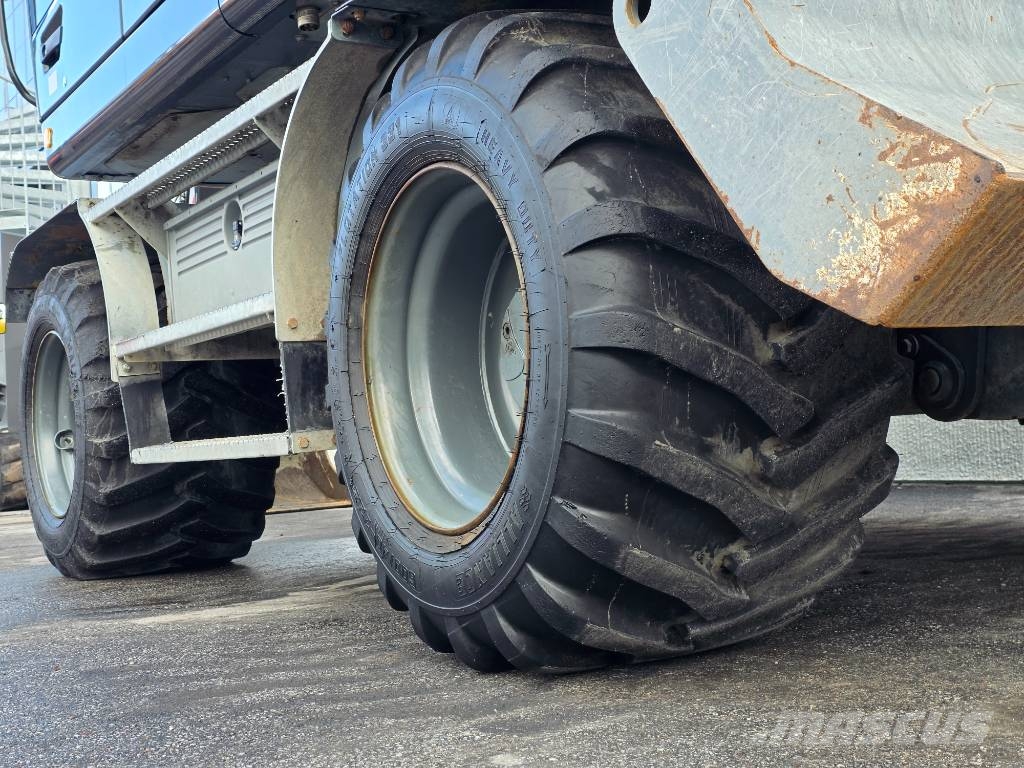 Liebherr 912 med vagn & grävsystem Rupsgraafmachines