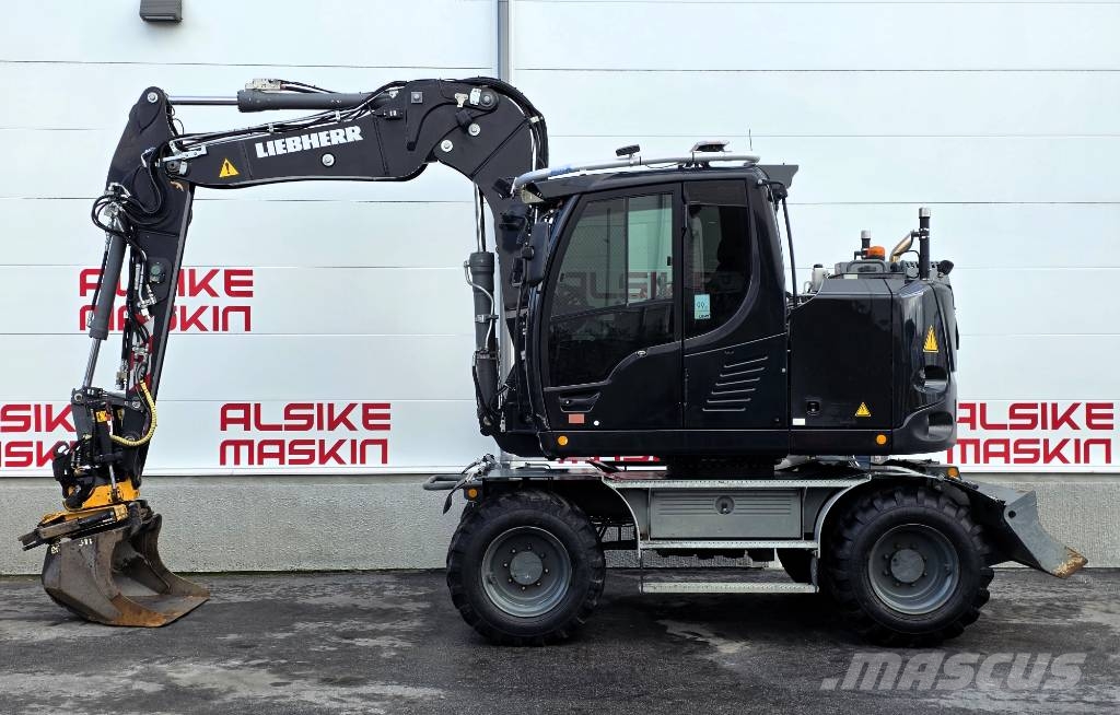 Liebherr 912 med vagn & grävsystem Rupsgraafmachines