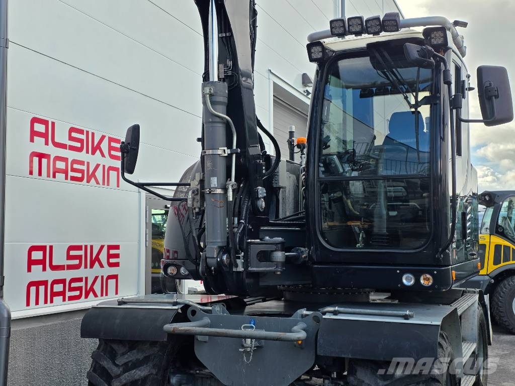 Liebherr 912 med vagn & grävsystem Rupsgraafmachines