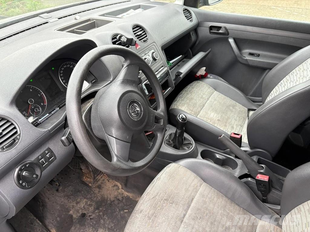 Volkswagen Caddy 1.6L + MANUAL + DEFECTIVE INJECTORS Furgooniga kaubikud