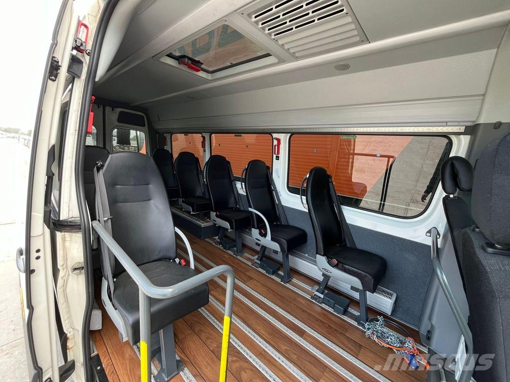 Mercedes-Benz Sprinter 516 CDI 17 SEATS / DRIVER AC Minibussar