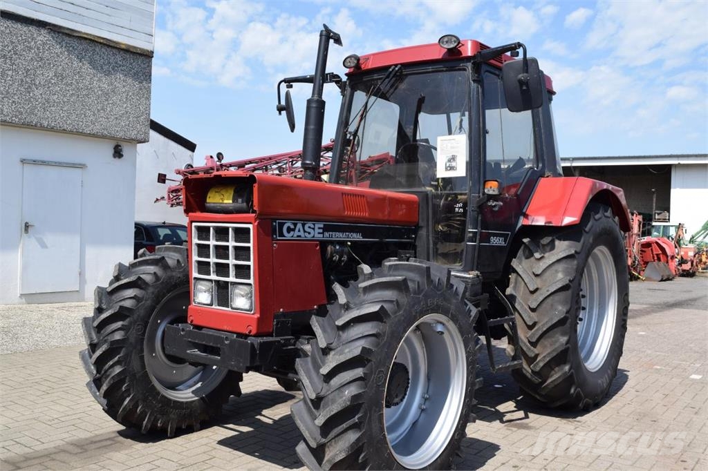 Case IH 956 XL Traktoren